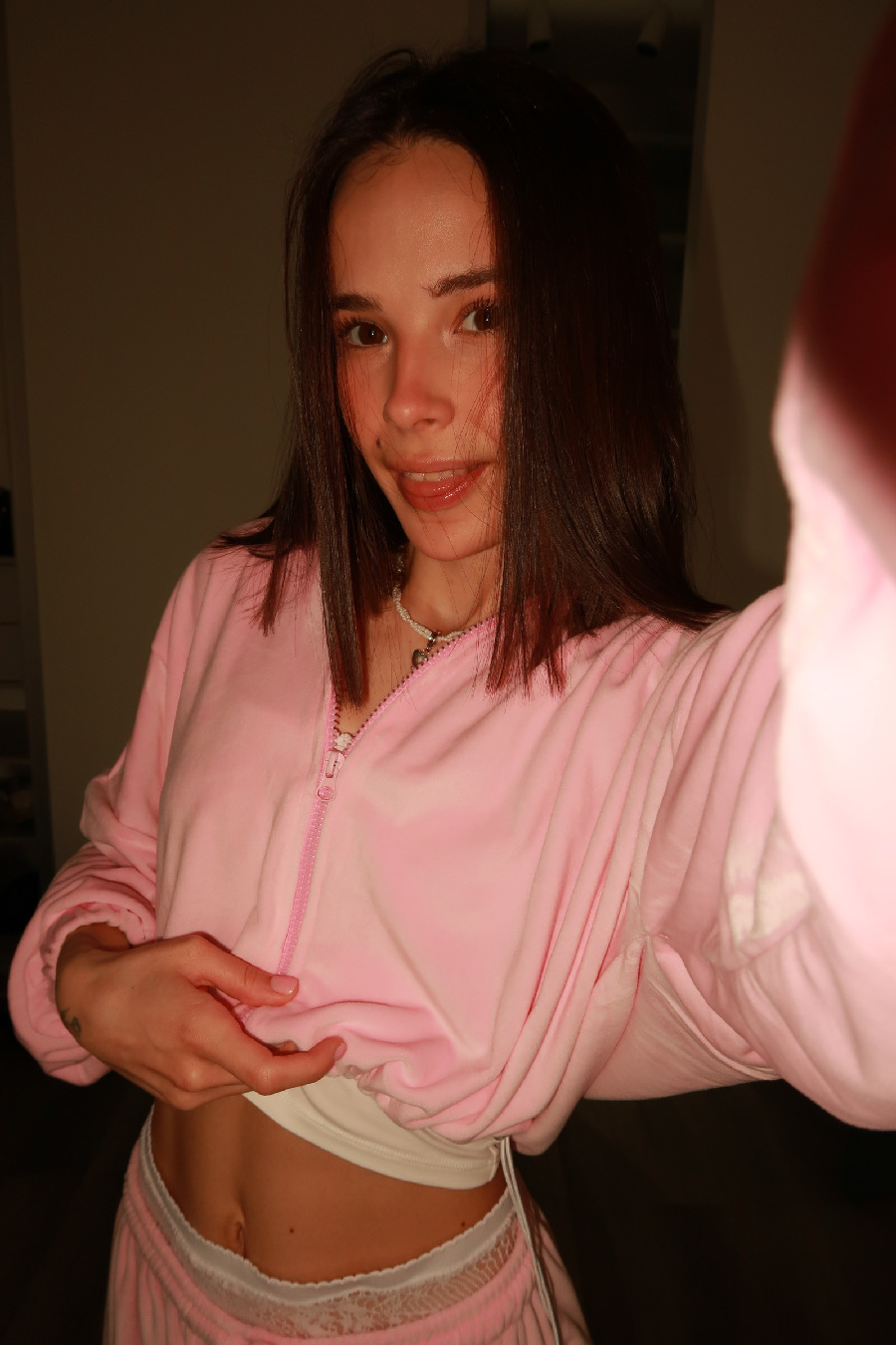 Tina brings the glow — live moments in Santiago