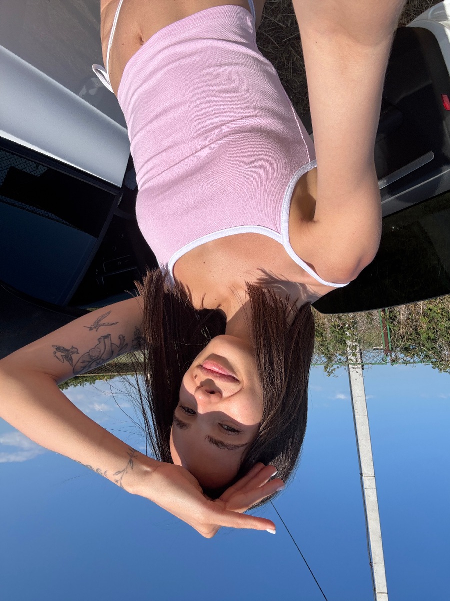 Sexy model Tina in Santiago